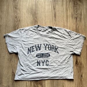 Women's Grey New York destination crop top graphic tee